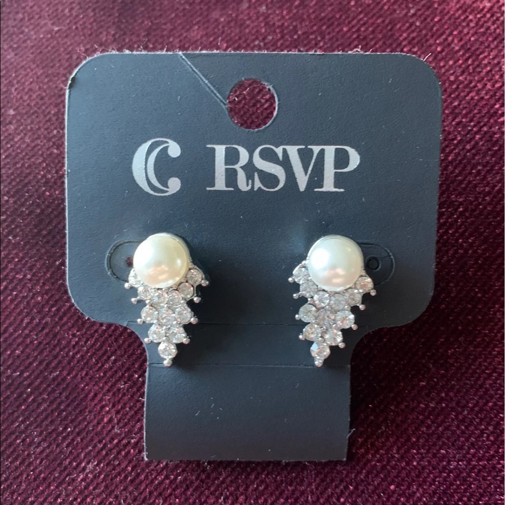 💫CHARMING CHARLIE💫 Women’s earrings